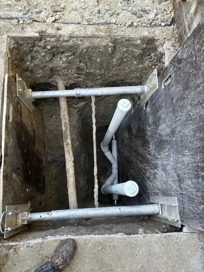 Experienced plumber completing Drain Cleaning work in Elizabeth City
